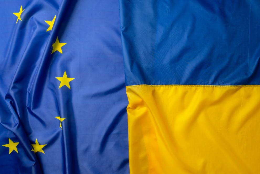 Európska a ukrajinská zástava