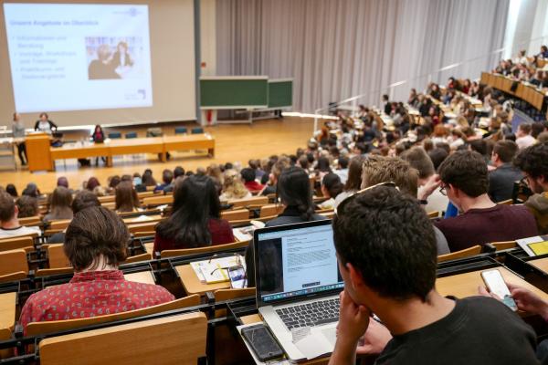 Erasmus students inscription for the Spring Semester of the Free University of Berlin